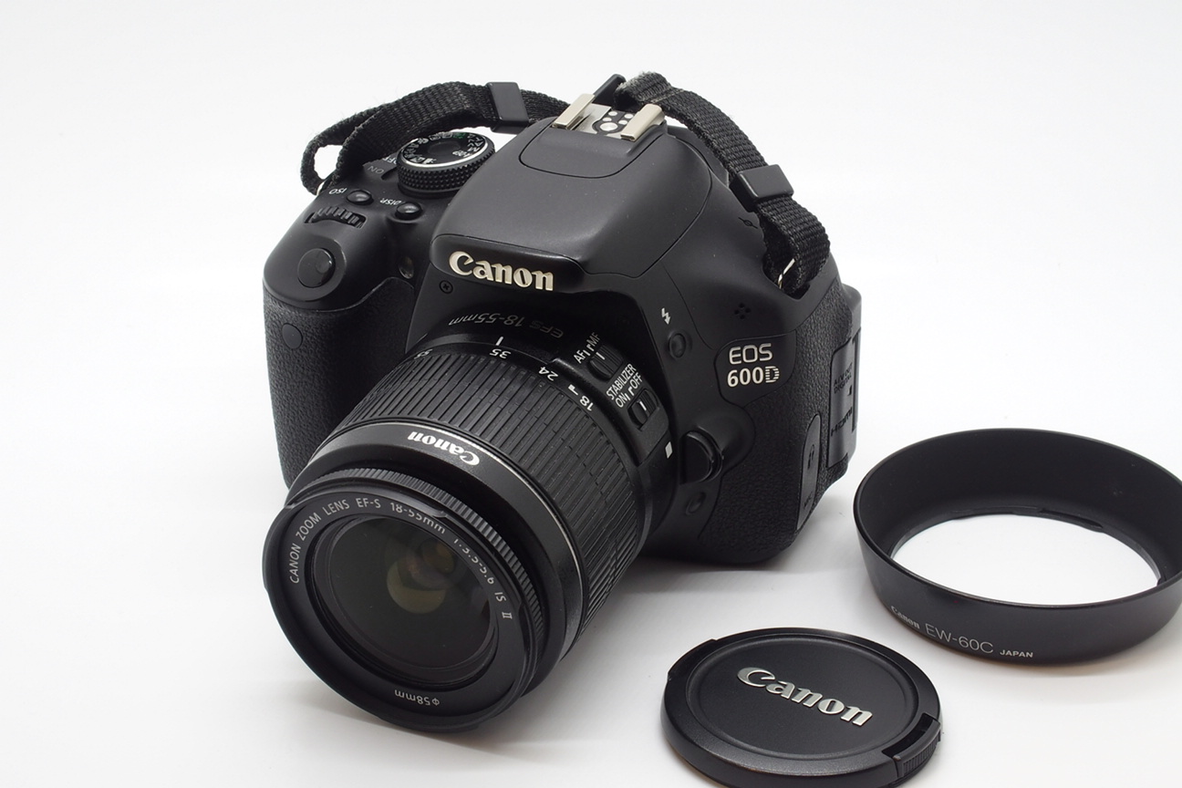 Canon EOS 600D + 18-55 IS II