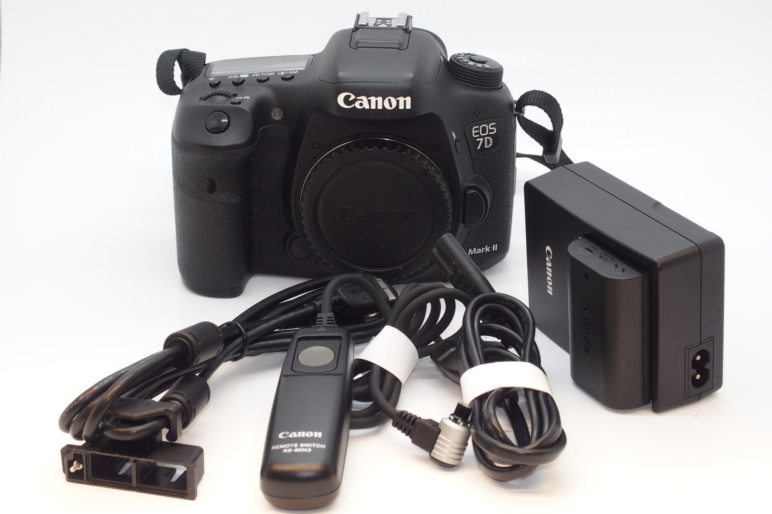 Canon EOS 7D Mark II  Auslösungen: 52437 Bild 06