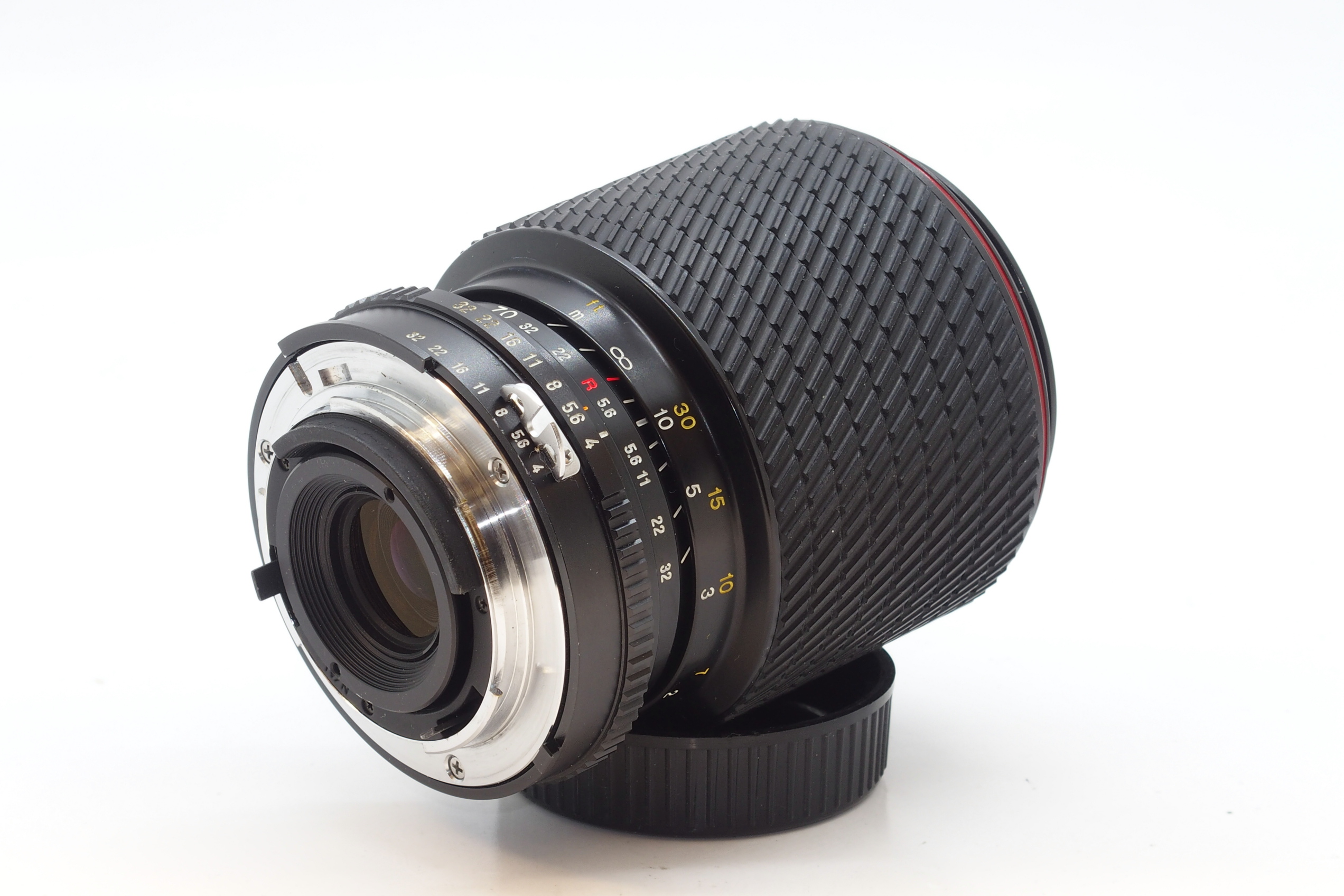 Tokina MF 70-210 / 4-5,6  SD  für Nikon AI Bild 02