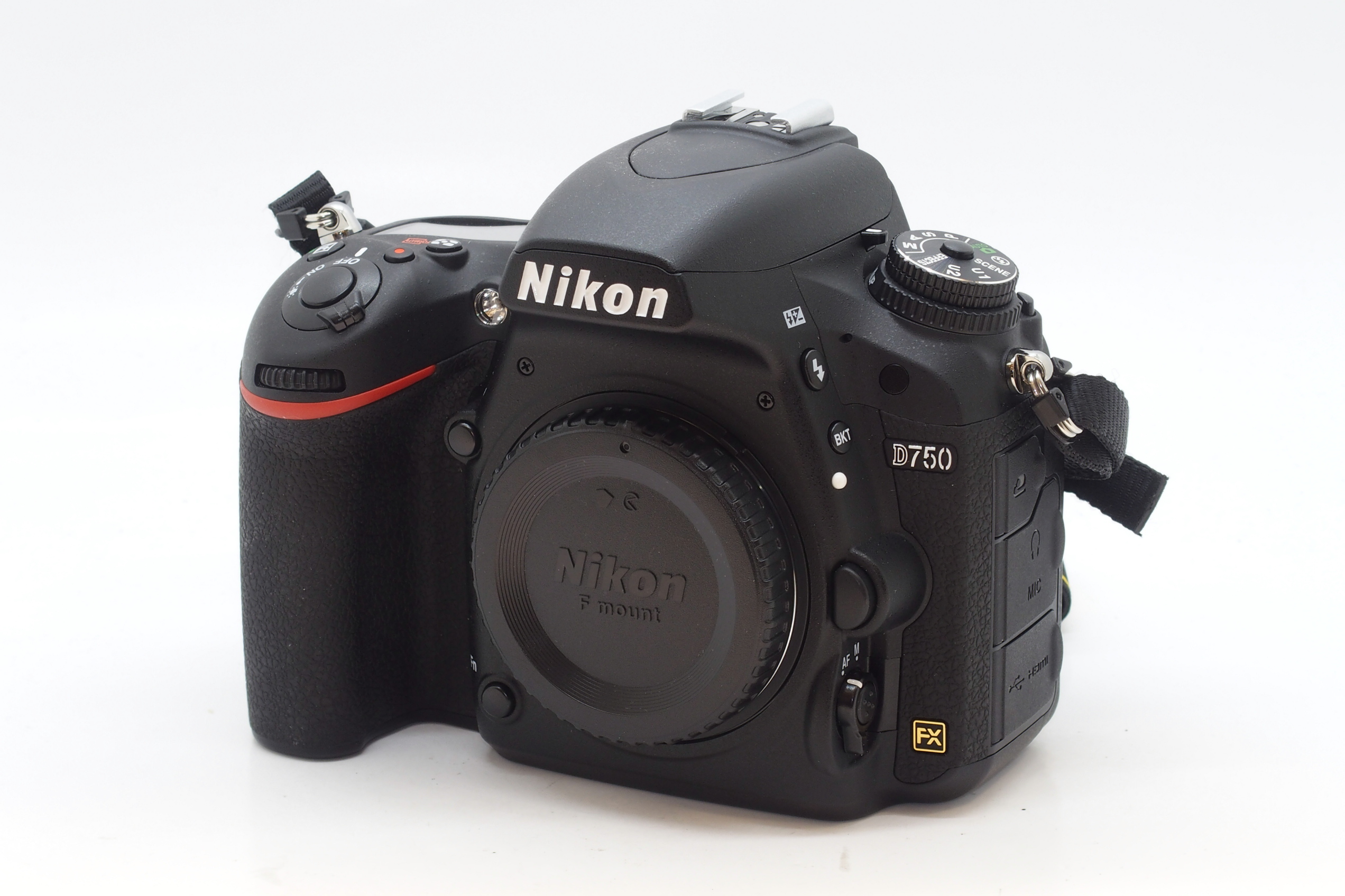 Nikon D750 Gehäuse  Auslösungen: ca 1500