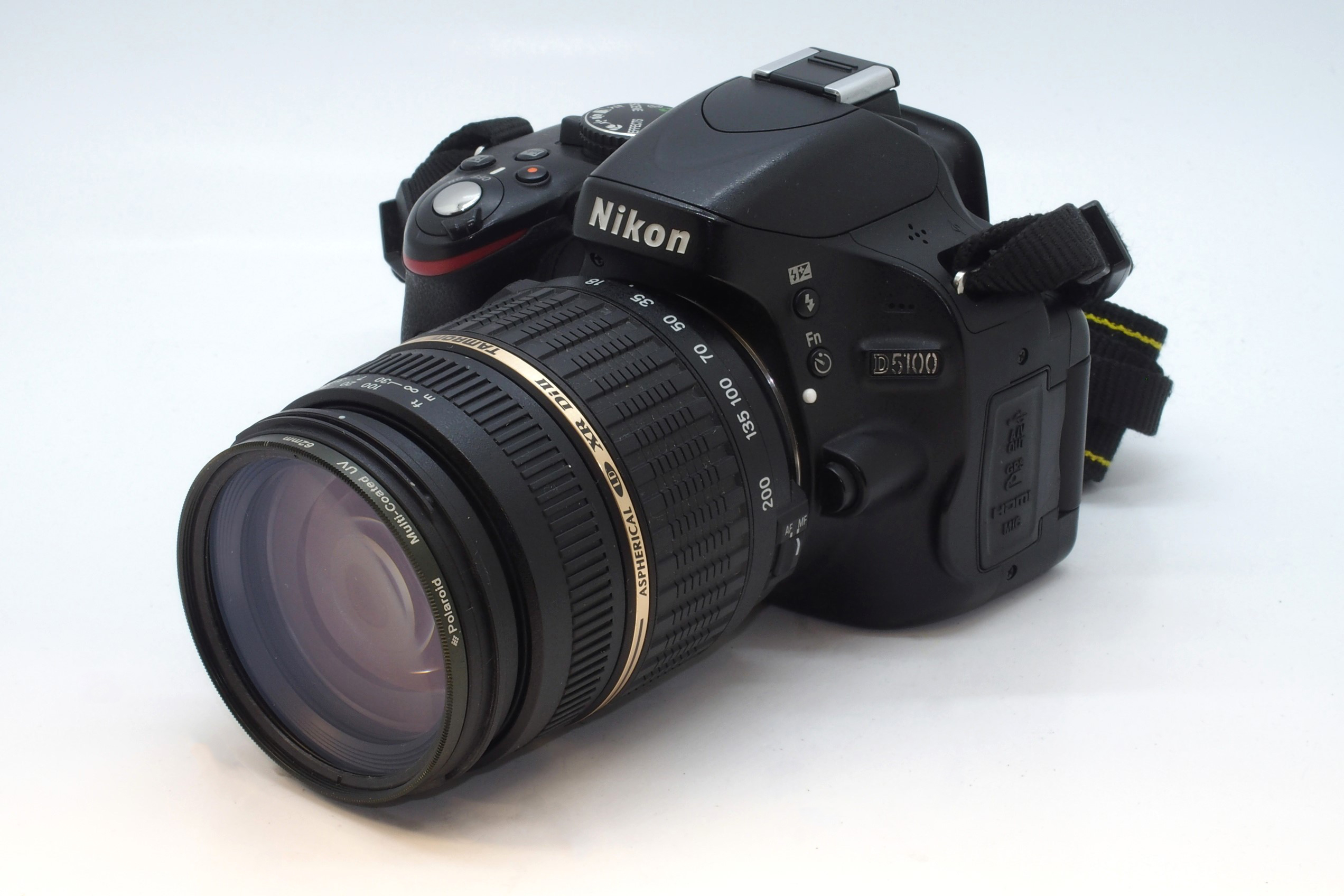 Nikon D5100 + Tarmon 18-200 / 3,5-5,6 XR Di II